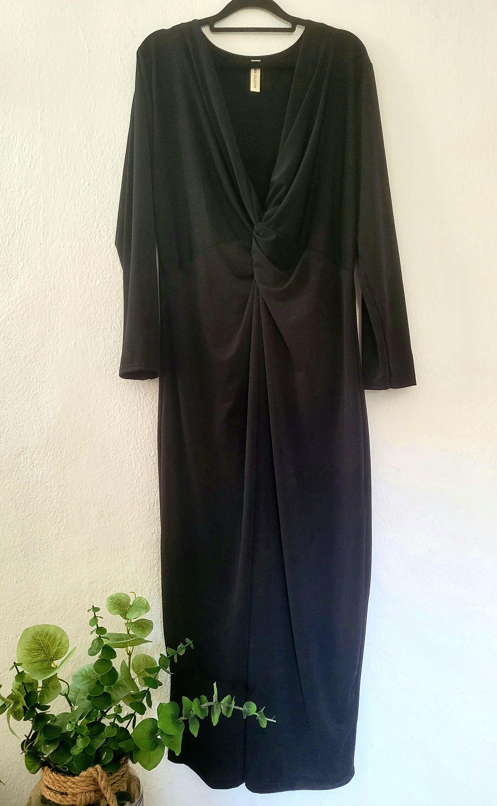 Vestido negro nudo