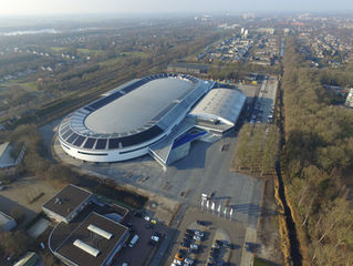 Luchtfoto's Thialf Heerenveen voor ANP