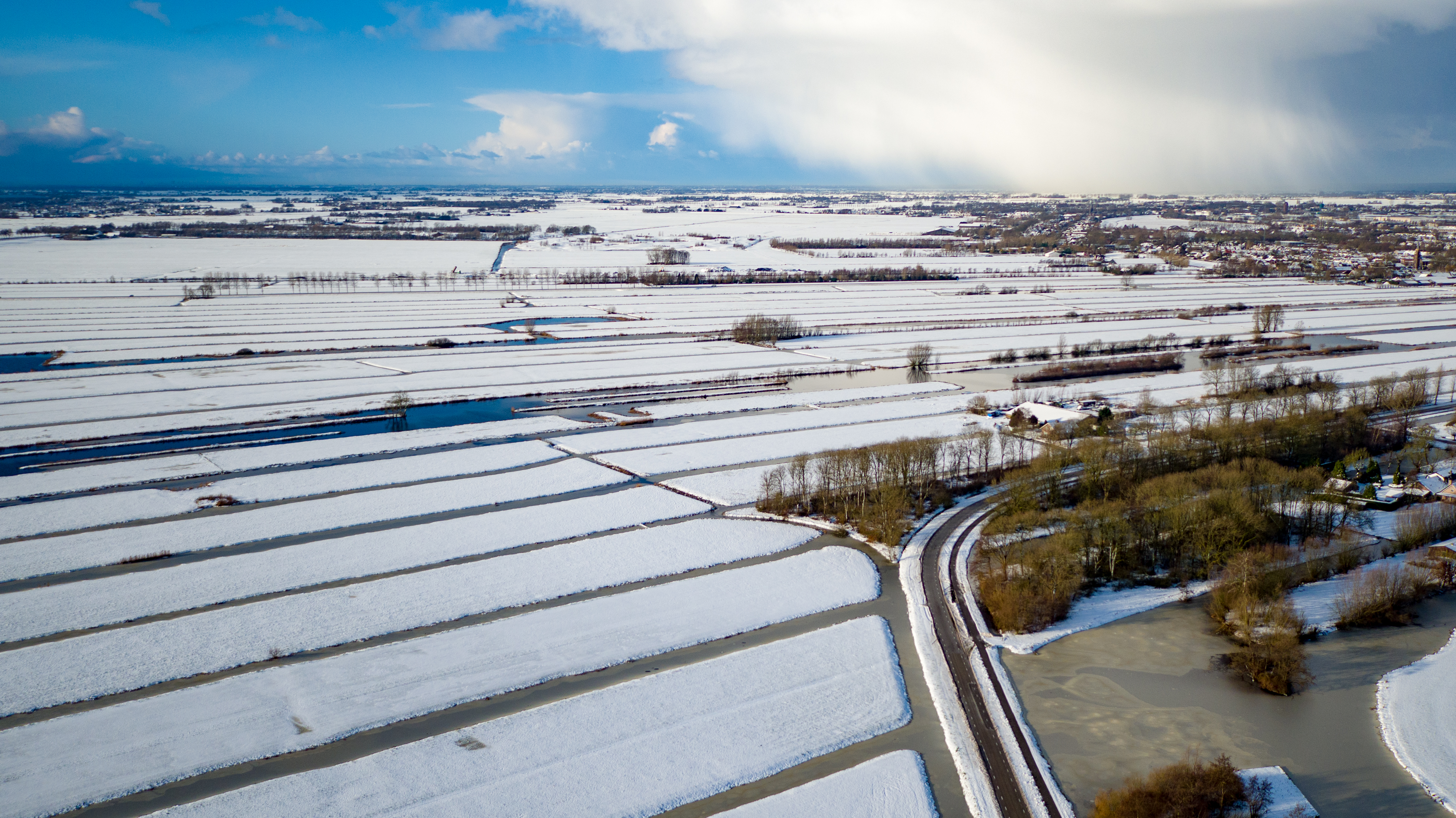Luchtfoto sneeuwbui