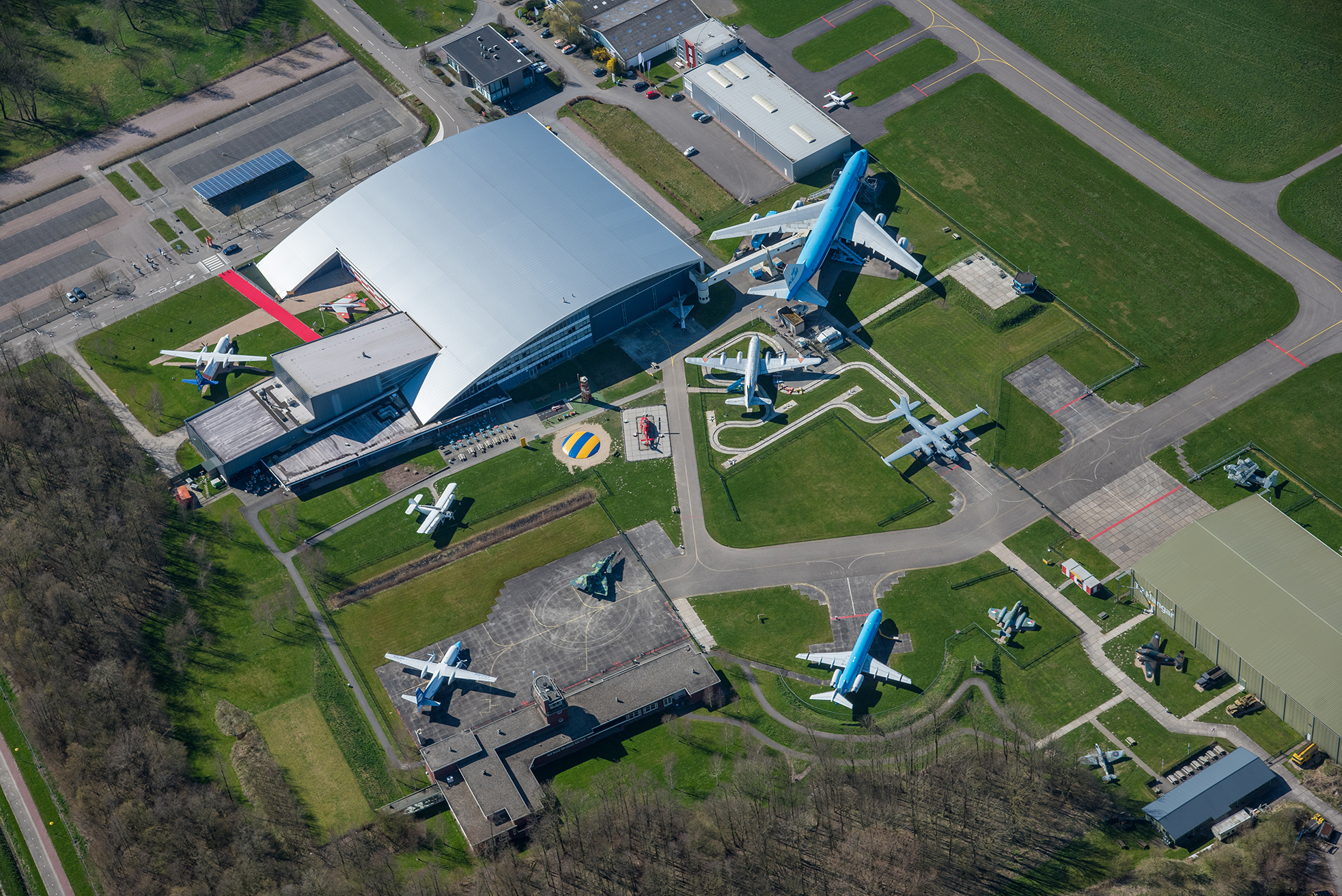 Luchtfoto Aviodrome Lelystad Airport