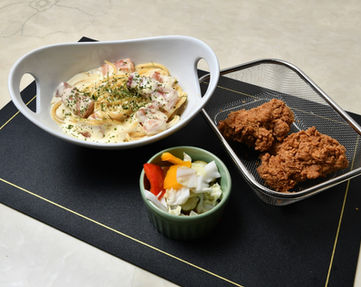 5. [COMBO] K-Carbonara com Fried Chicken.jpeg