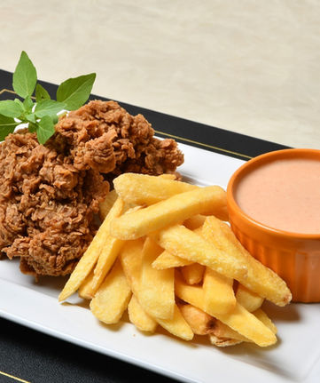 3. [PORÇÃO INDIVIDUAL] FRIED CHICKEN COM BATATA FRITA.jpeg