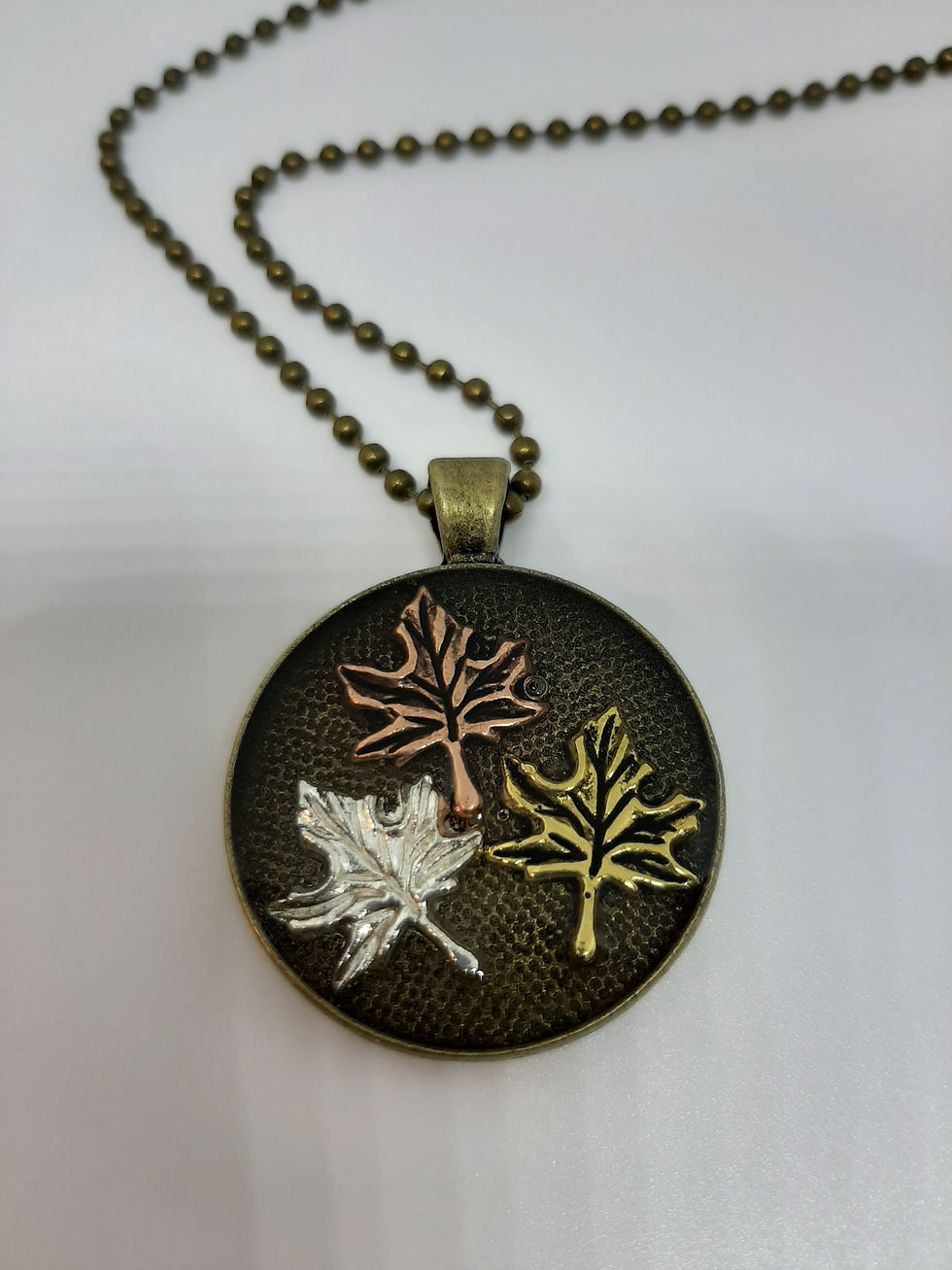 Thumbnail: Metallic Maple Leaf Pendant