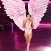 Música, moda e direitos: Victoria's Secret anuncia atrações musicais do seu Fashion Show 2026