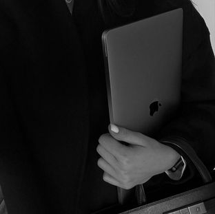 Por que marcas profissionais não operam sem assessoria jurídica contínua?