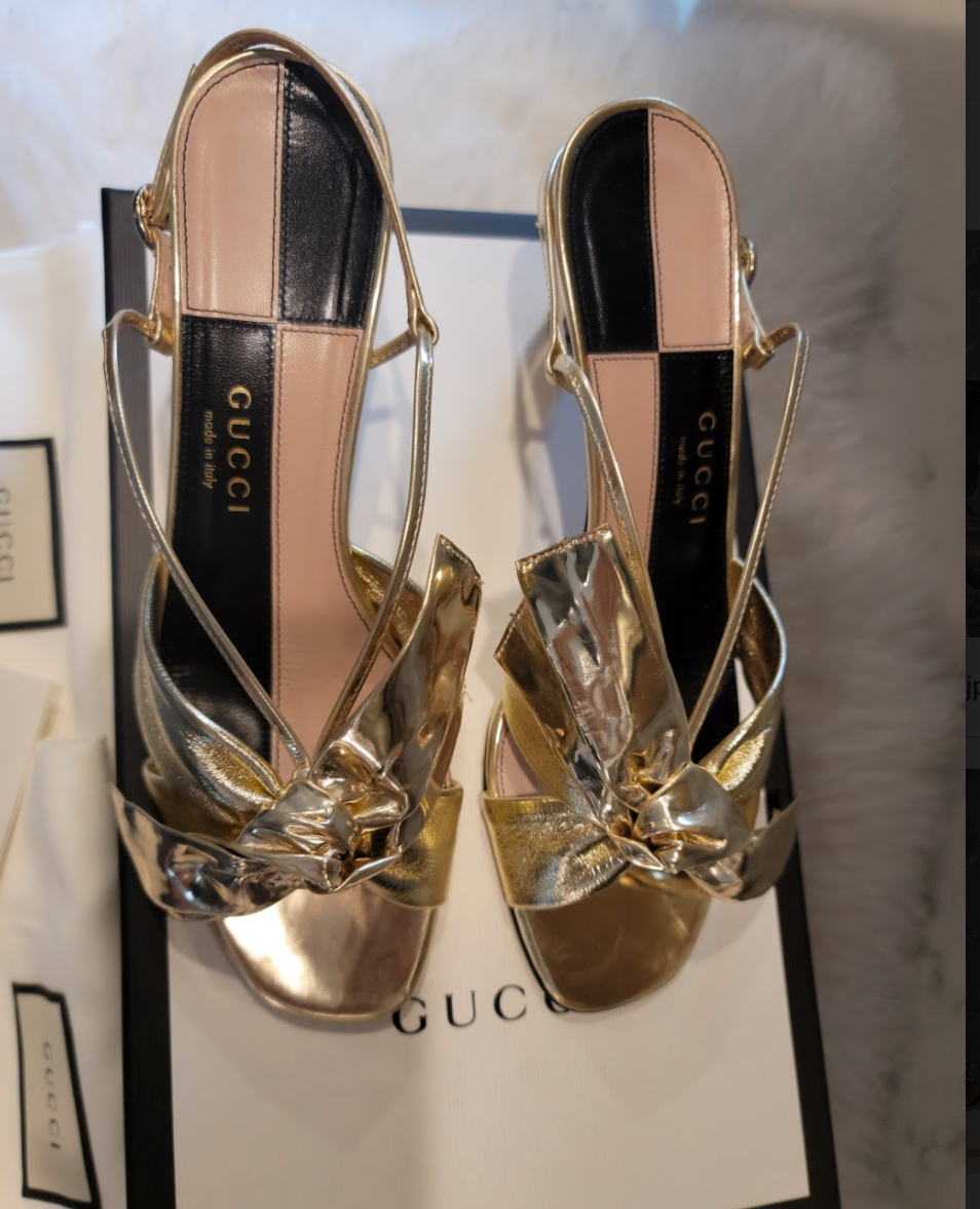 Thumbnail: GUCCI Gold bow sandal