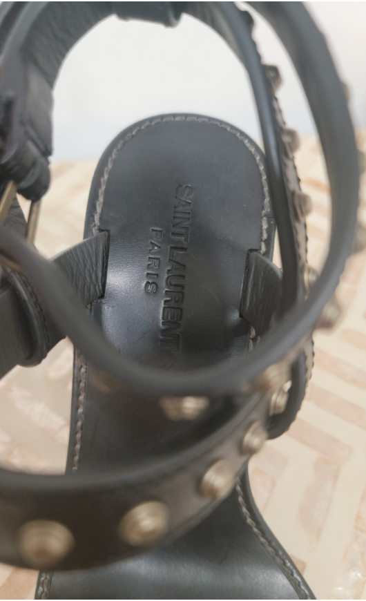 Thumbnail: SAINT LAURENT