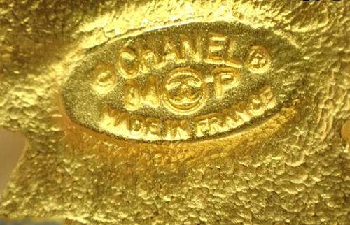 94P Chanel Icon medallion necklace | Get Your Luxe On