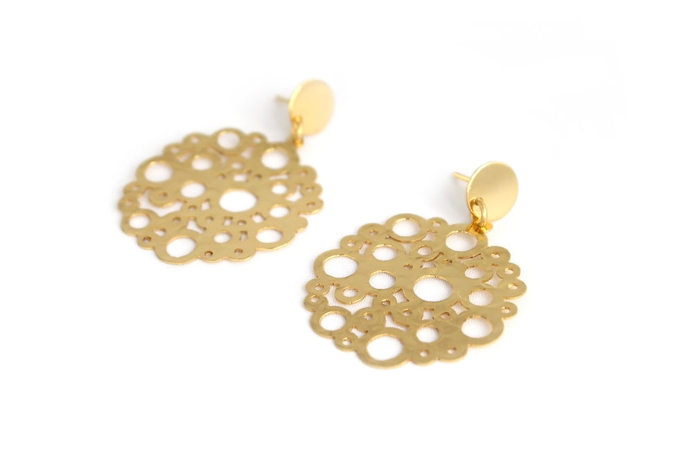 Aretes círculos dorados