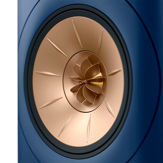 "KEF LS60 Wireless floorstanding speakers with 12th-gen Uni-Q Metacell drivers and adaptive DSP"