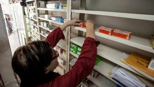 Convocan a mesa de diálogo para tratar la crisis de medicamentos