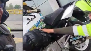 Patrullera se hizo viral por inmovilizarle la motocicleta a un conductor