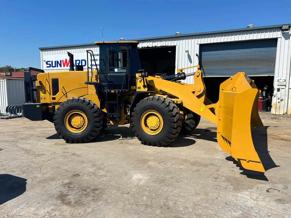 Heavy Duty 6 Meter Stick Rake