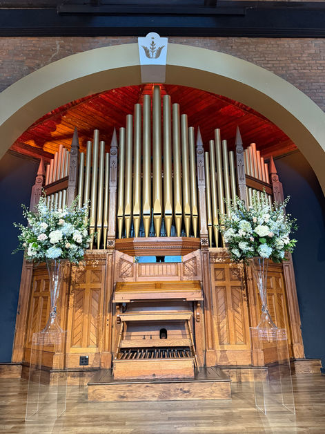 Nashville Wedding and Event Floral Design, Flowerbarn Nashville, Wedding Flowers, Florist,  Nashville Florist, Greenbrier Florist, bridal bouquet, nashville florist, greenbrier florist, flowerbarn nashville, wedding flowers, florist,  nashville florist, greenbrier florist