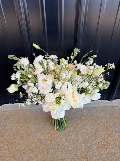 Nashville Wedding and Event Floral Design, Flowerbarn Nashville, Wedding Flowers, Florist,  Nashville Florist, Greenbrier Florist, bridal bouquet, nashville florist, greenbrier florist, flowerbarn nashville, wedding flowers, florist,  nashville florist, greenbrier florist