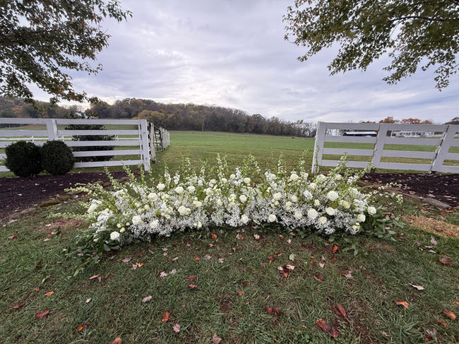 Nashville Wedding and Event Floral Design, Flowerbarn Nashville, Wedding Flowers, Florist,  Nashville Florist, Greenbrier Florist, bridal bouquet, nashville florist, greenbrier florist, flowerbarn nashville, wedding flowers, florist,  nashville florist, greenbrier florist