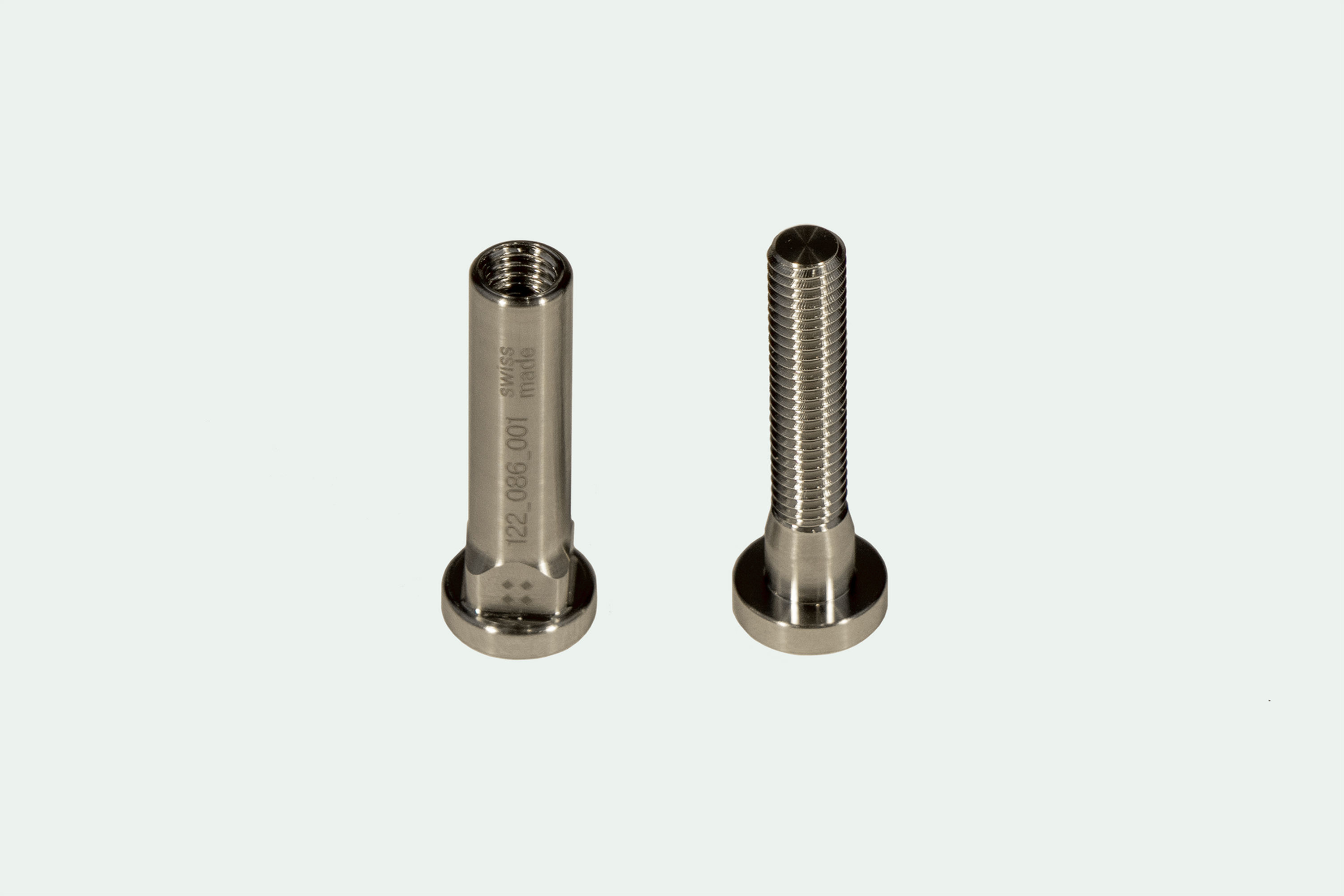 Titanium Main Bolts for Reverb™ AXS®