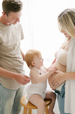 studio maternity session nashville