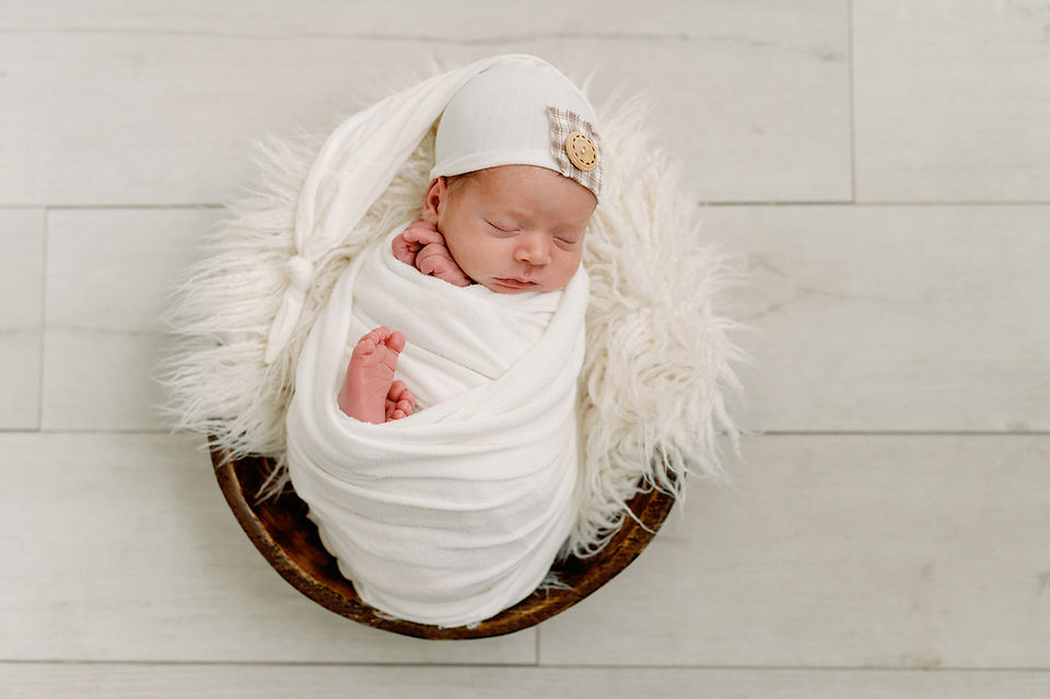 newborn photographer nashville