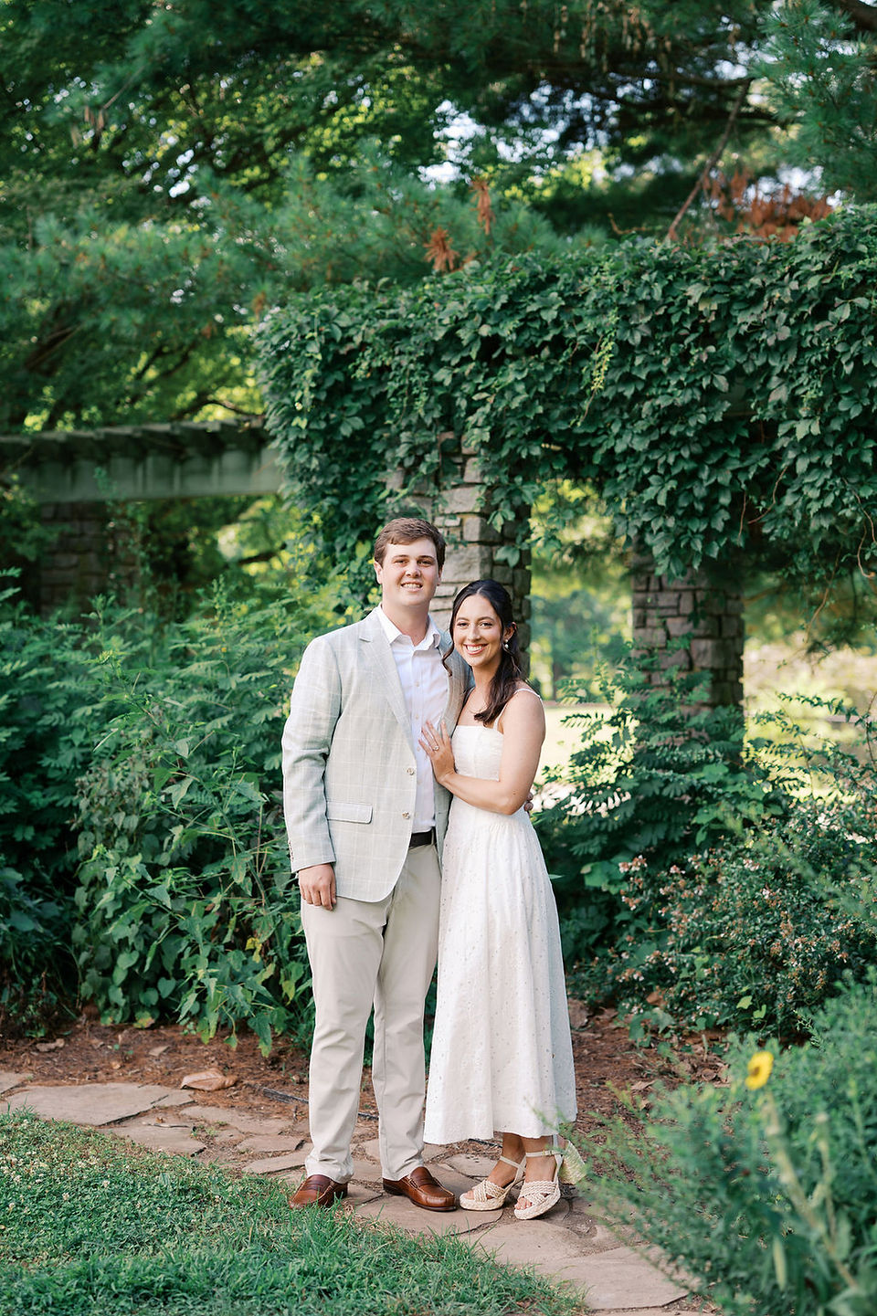 Elegant Kentucky engagement session with classic Southern charm