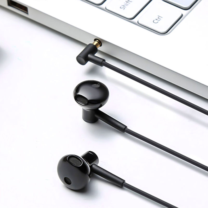 Miniatura: Xiaomi Mi Wired Earphones