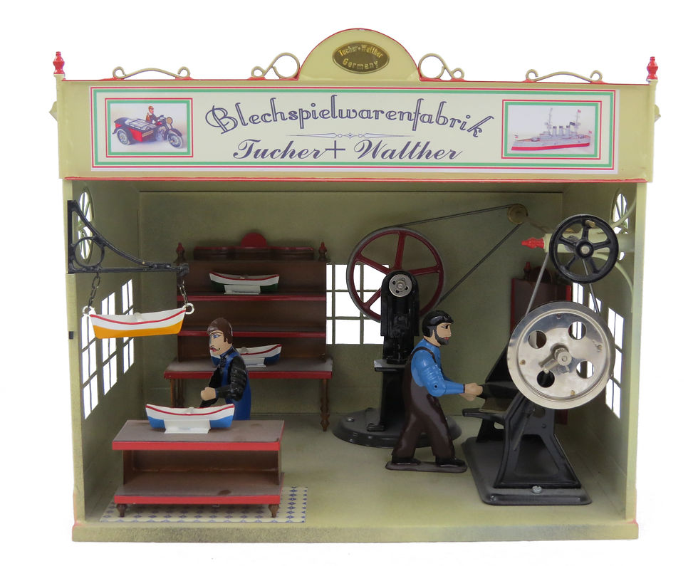 TWT 386 Tin Toy Factory