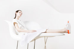 sasha-oneill-make-up-artist_valstrom-magazine_analysis_2