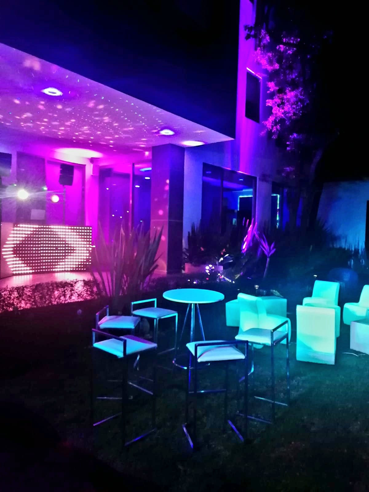 50 GUESTS LOUNGE & COCKTAIL FURNITURE  PACKAGE