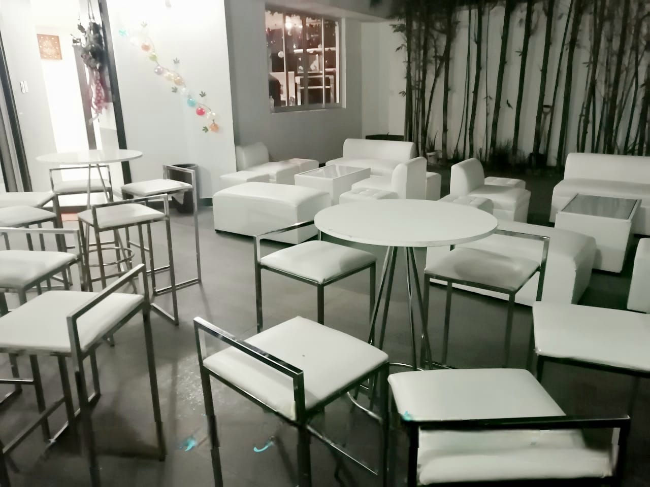 30 GUESTS LOUNGE & COCKTAIL FURNITURE  PACKAGE