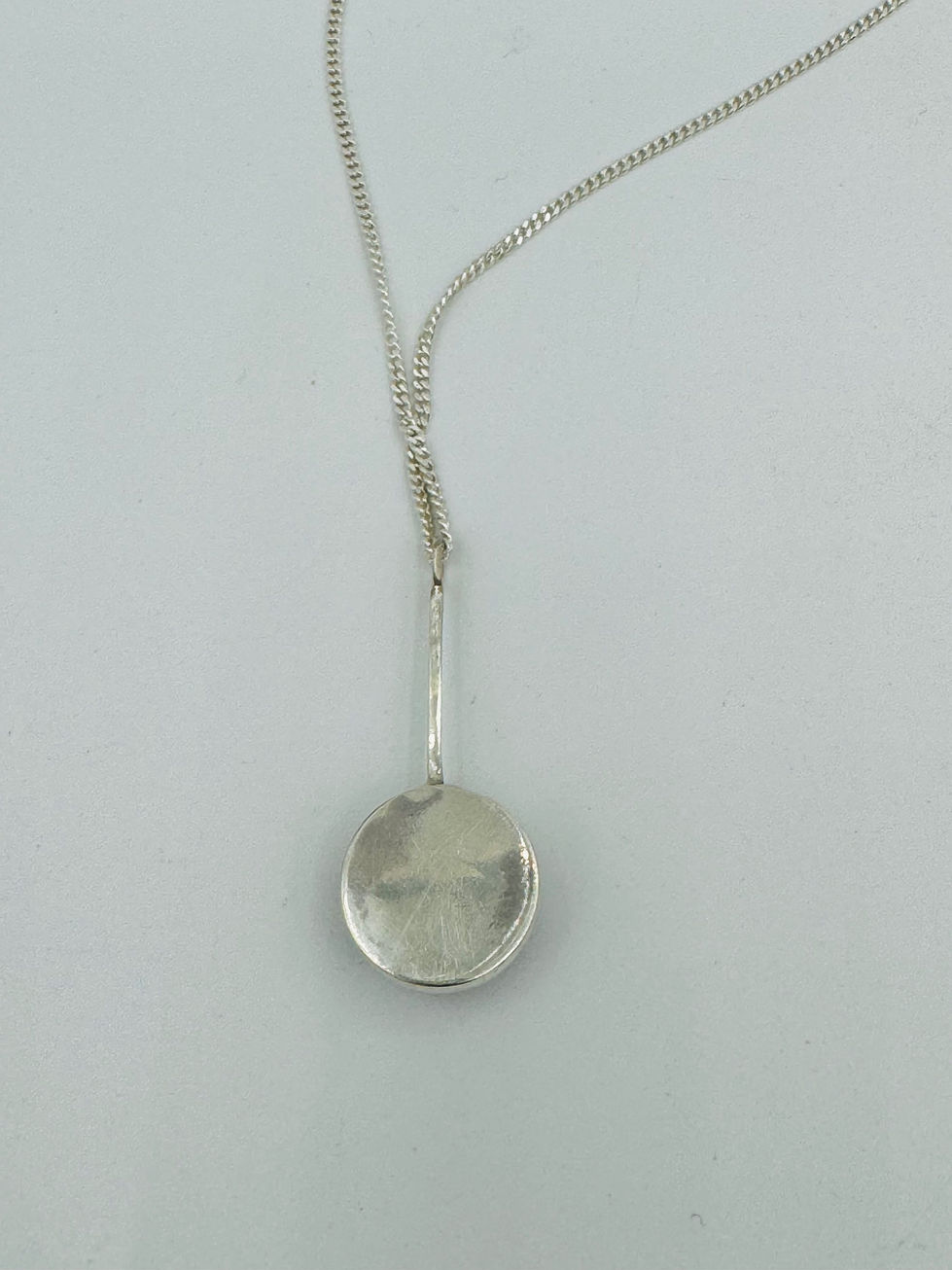 Zilveren hanger met ametist, handgemaakt, uniek, paars, mooi