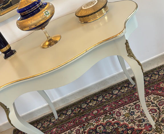 FRENCH ANTIQUE LOUIS XV STYLE TABLE "DE MILIEU"