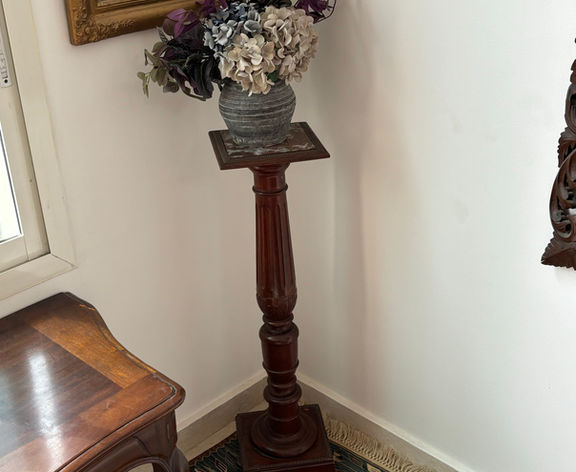 FRENCH ANTIQUE PEDESTAL
