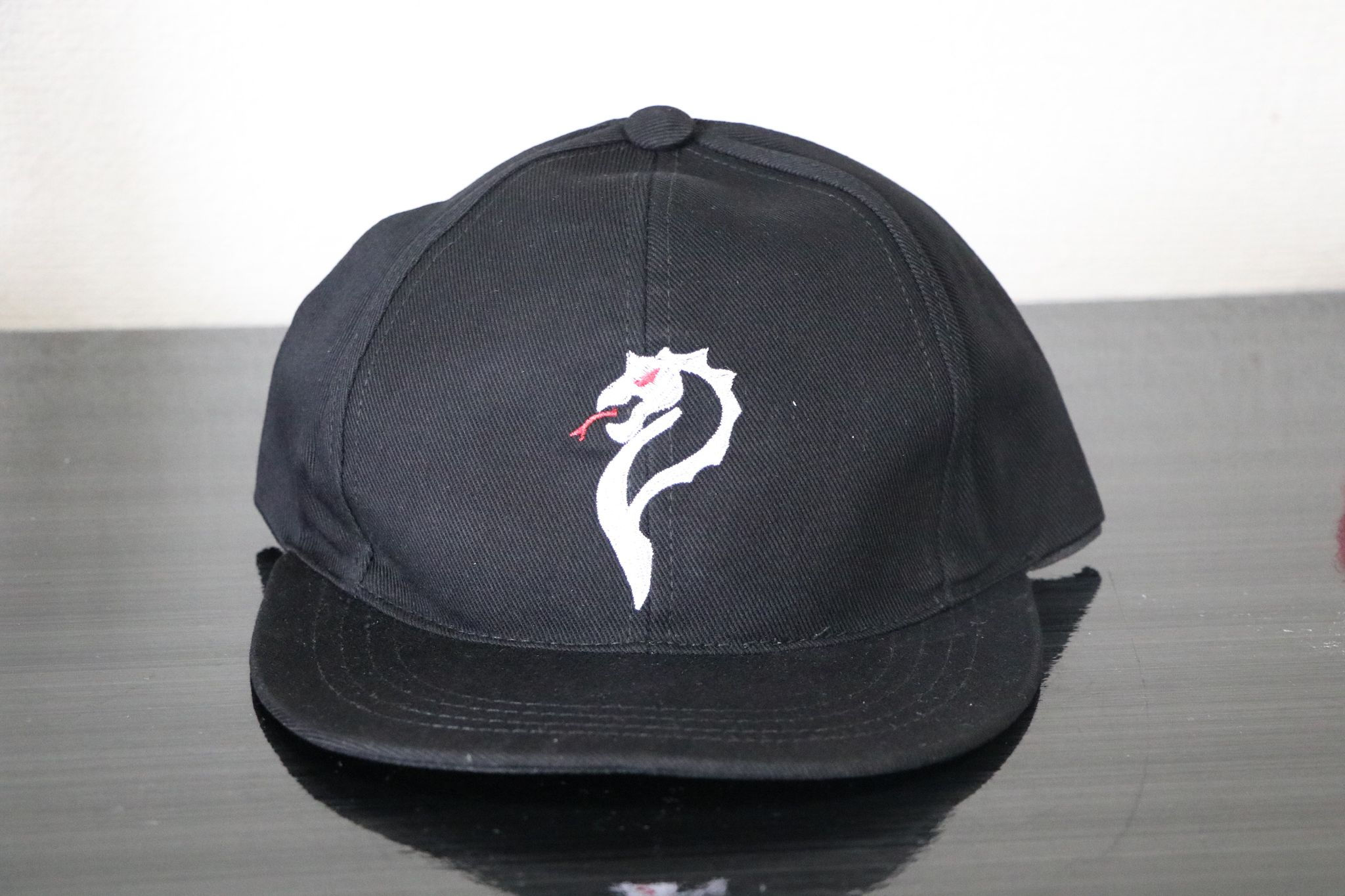 ドゥマウ（Dumau) ロゴキャップ