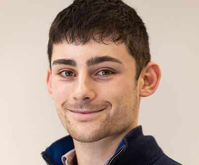 Headshots (2 of 7) - Daniele Ramsay_edit