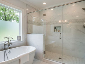 Walk-In Showers vs. Bathtubs: What Westchester Homeowners Are Choosing Today