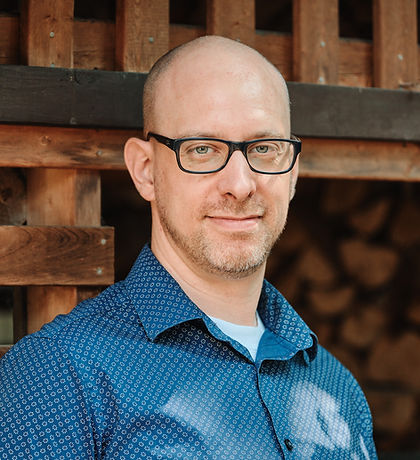 Portrait de Jean-Philippe Borduas, hypnothérapeute et enseignant de méditation à Chicoutimi