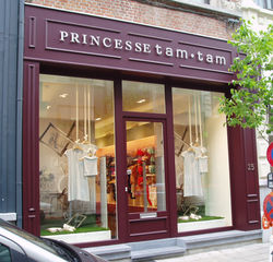 anvers vitrine.JPG