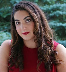 Shelby Reinitz Headshot_edited_edited.jpg