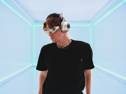 Veggi, Ella Rosa “OFF+ON”