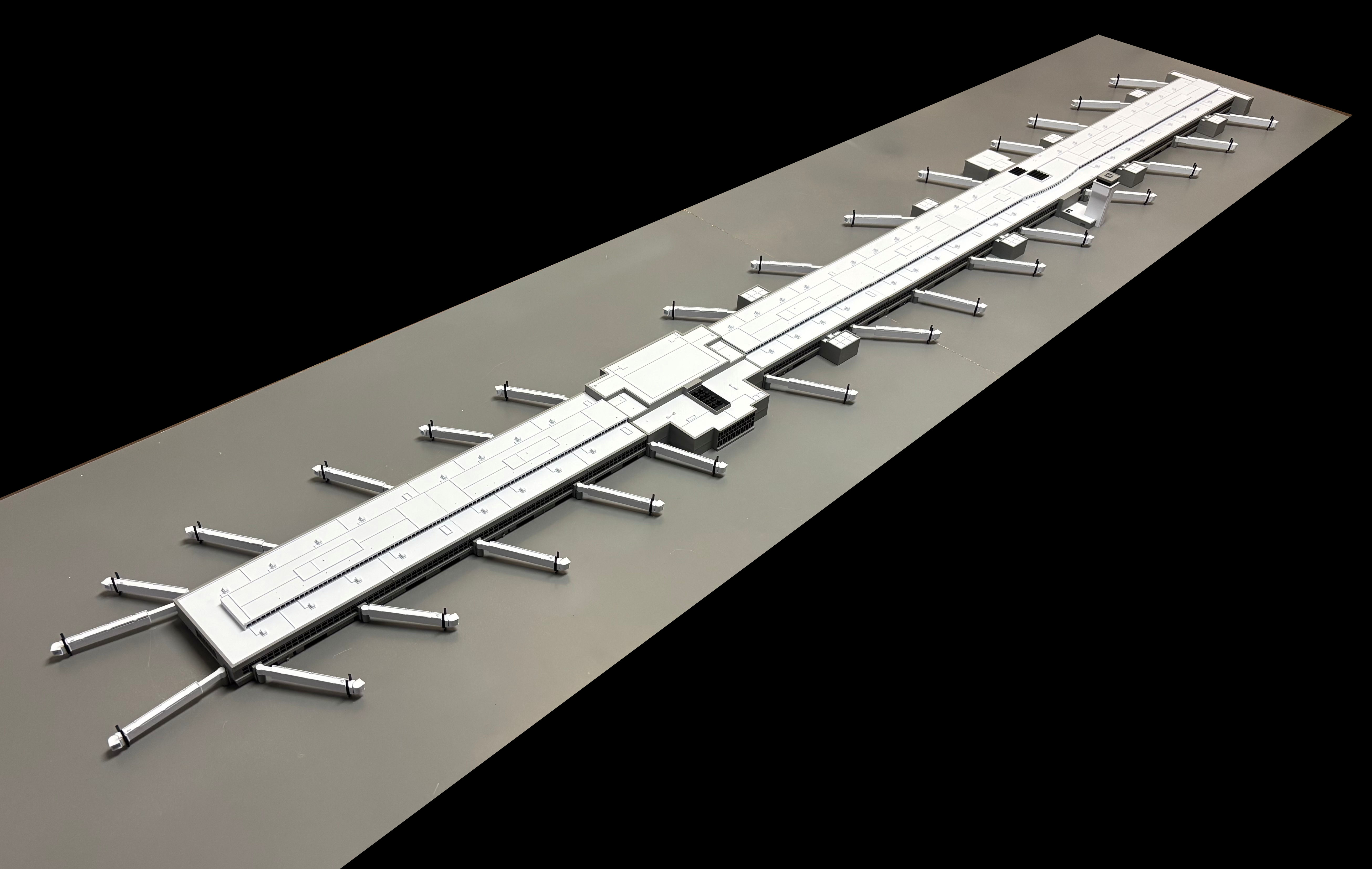 1/400 Scale Dulles Airport Terminal A/B Section #36-100