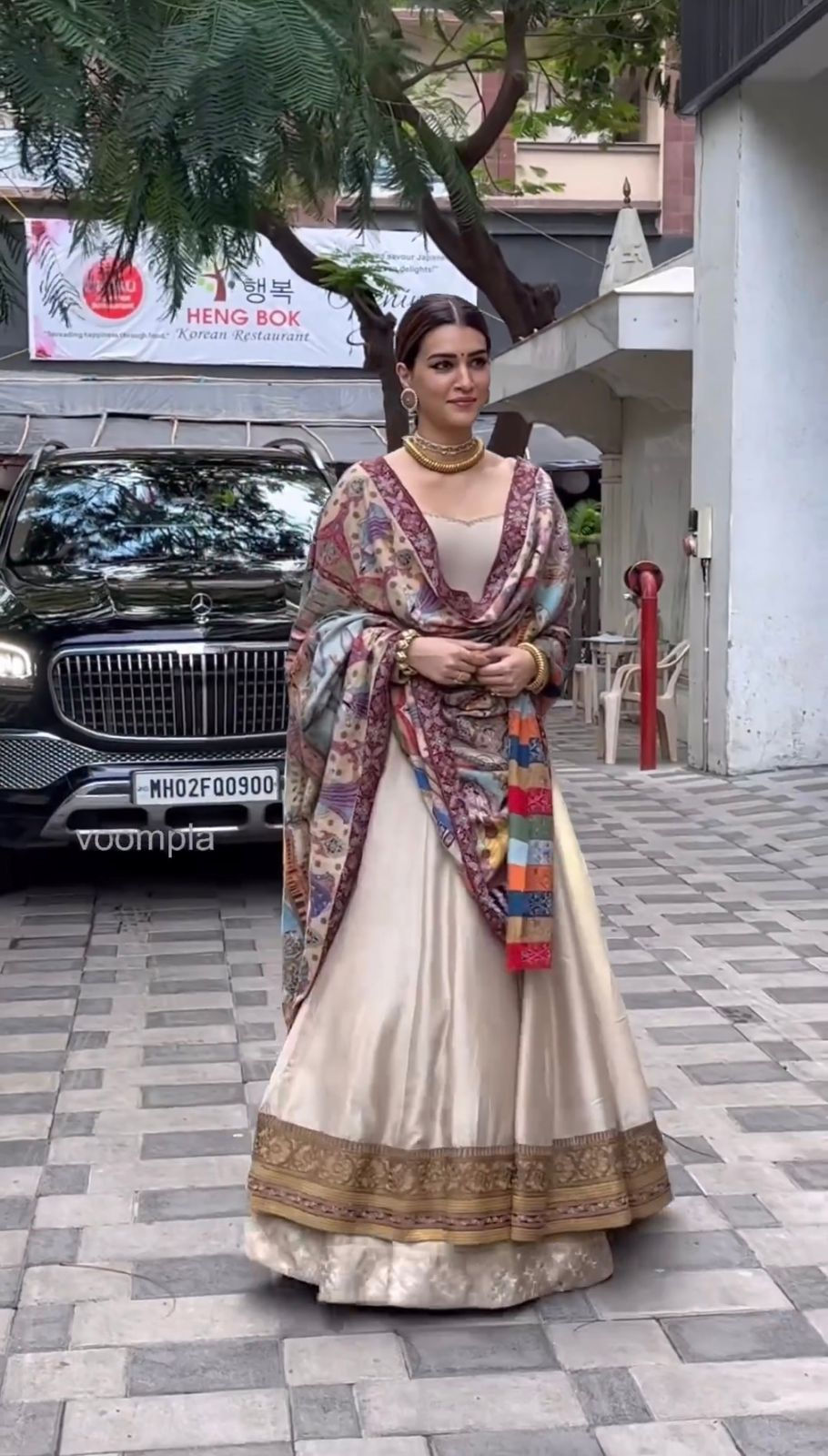 Thumbnail: Cream Colour Satin Silk Bollywood Kriti Sanon Lehenga Gown