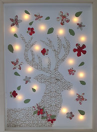 tableau lumineux création en papier tête de cerf avec fleurs Fée par Valérie