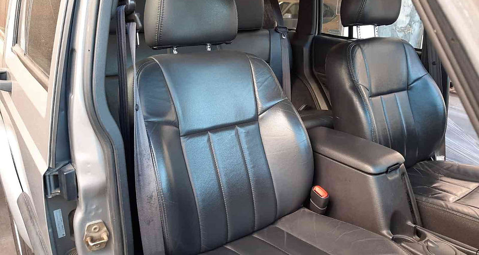 jeep-cherokee-xj-seats.jpg
