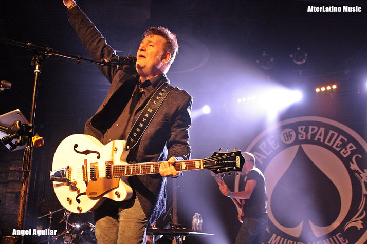 Miguel Mateos Sigue Siendo El Rey Del Rock & Roll