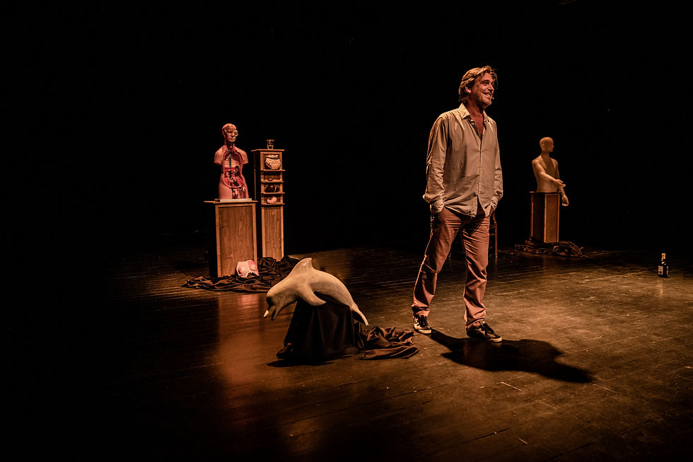 Foto van Johan Terryn uit de voorstelling Tot Onze Grote Spijt, copyright Diego Franssen