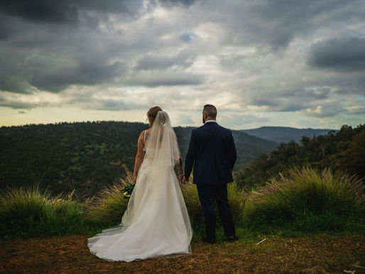 Elopement bride and groom overlooking the Smoky Mountains