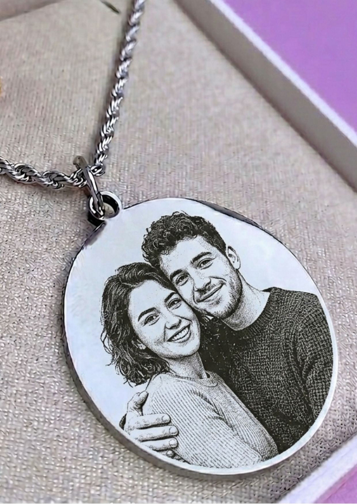 Colar em Aço Inox com Gravação de Foto, Frases ou Desenhos.