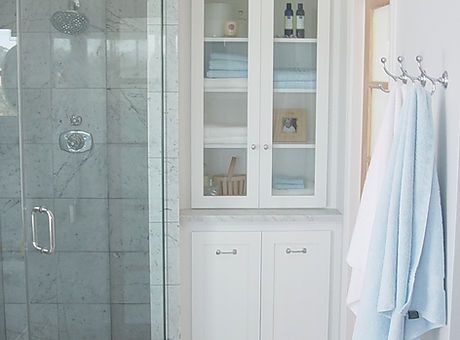 paint grade shaker door with hamper