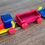 Miniaturbild: Holzzug mit Dampflock und 2 Güterwagen- farbig