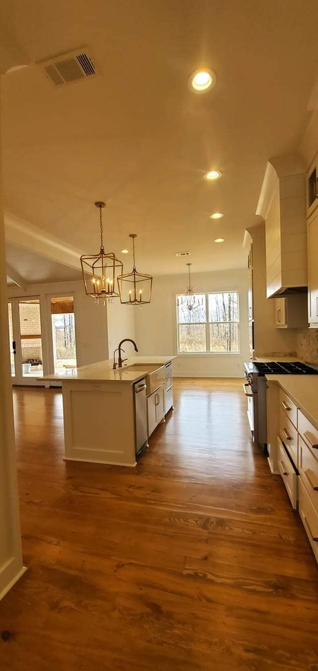 Ainsworth Precision Flooring LLC